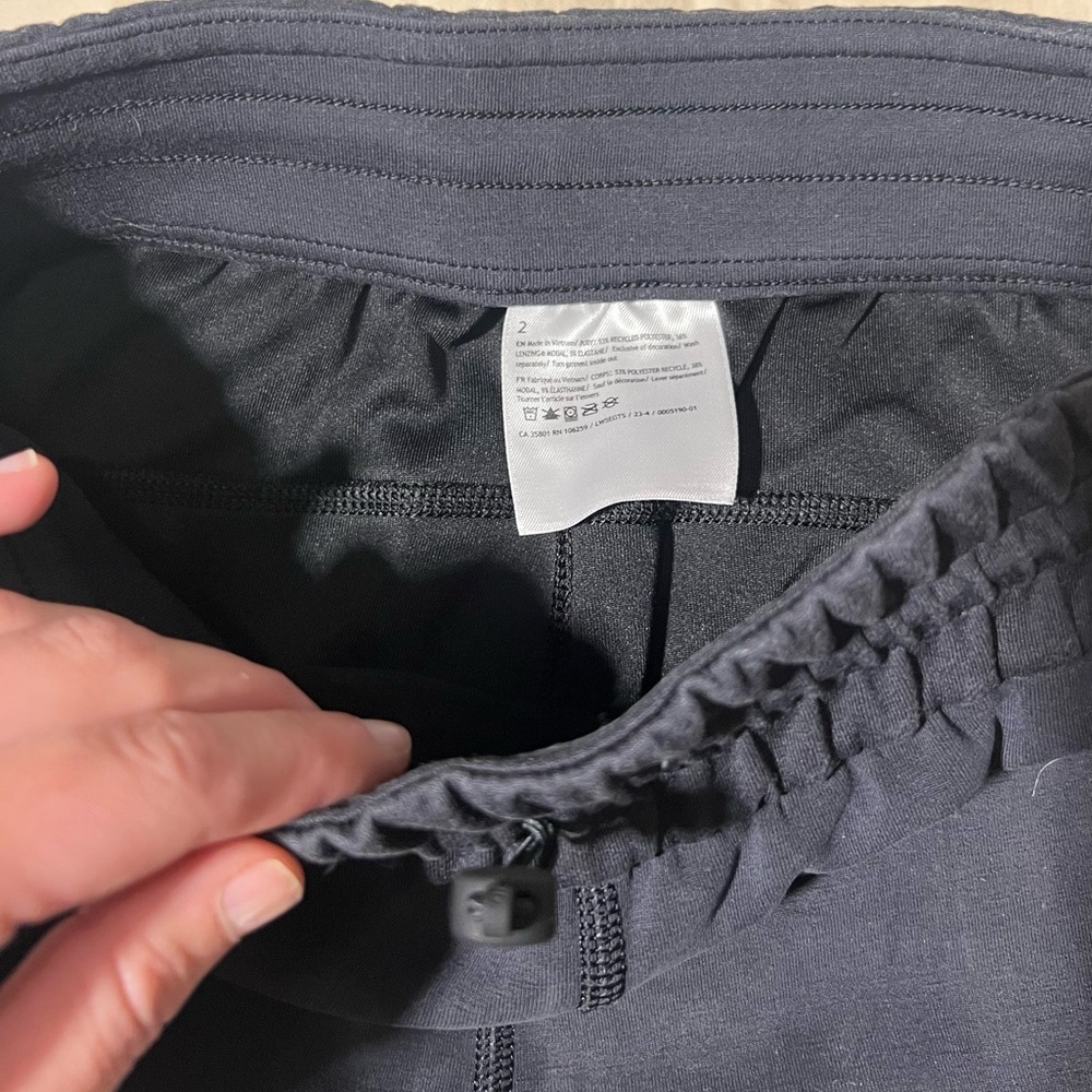 Lululemon softstreme pants - Picture 4 of 5